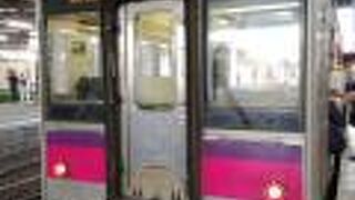 特急はやめて普通列車に指定席を導入すべき