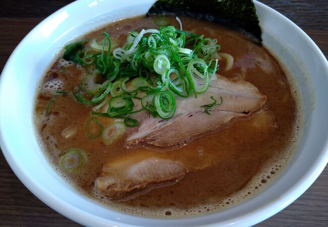 魚介香る美味しいラーメン