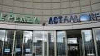 JR高槻駅直結です