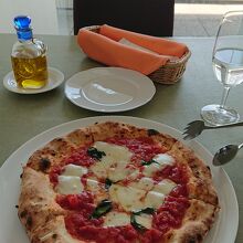 もっちもちのピザ、美味しかったです。