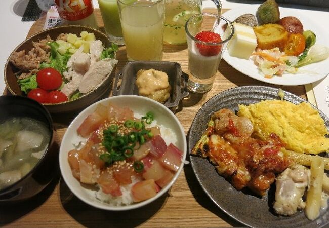 朝食会場