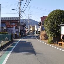 かつての街道なので、どこかのんびり