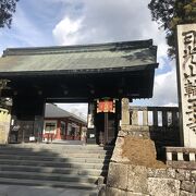 766年勝道上人の開基という日光で最も古い寺、徳川家の庇護を受けて繁栄した