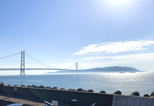 明石海峡大橋を見ながら