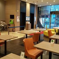 ロビーには電子レンジ