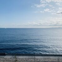 お部屋から覗く別府湾。