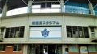 輝いてます;横浜DeNAベイスターズのチーム紋章