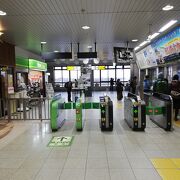 新津駅は、磐越西線と信越本線と羽越本線の交わる主要駅