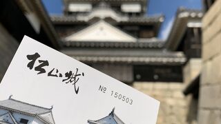 松山城に入りました。