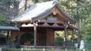 風流な能楽の舞台