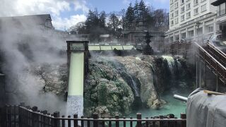 硫黄の匂いはどうしても感じられる。