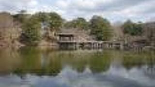 奈良公園の一番東にある池。浮見堂がある。