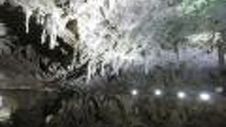 まるで、氷のつららの様です。