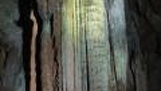 秋芳洞の代表的な景色です。