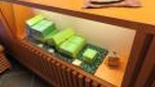 勝負菓子があります