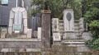 三条小橋のは遭難の碑の案内板