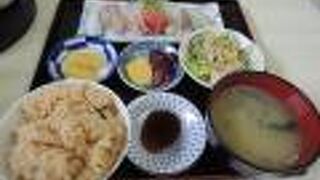 追加料金でサザエ飯