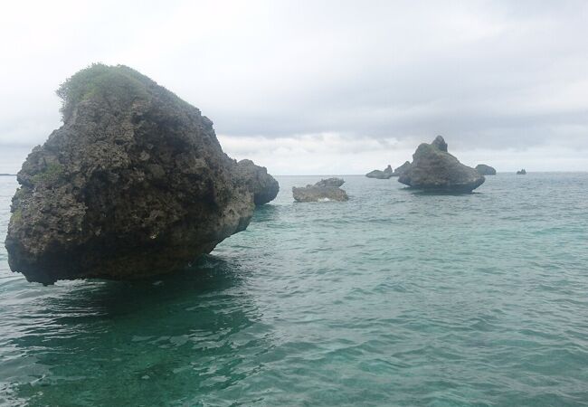 大神島の奇岩