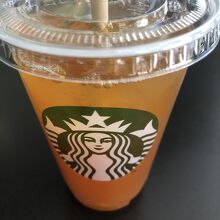 紙製のストロー。