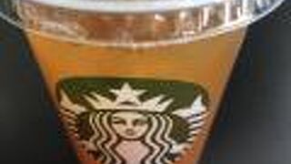 GINZA SIXにある、スターバックス。