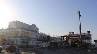 コロナで減便だからかほぼ満員でした