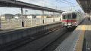 埼玉県　西部の　大動脈的　交通機関。