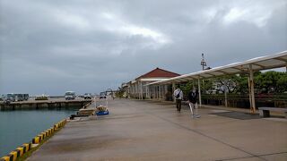 竹冨島の玄関口　石垣からの高速艇はここに入港します