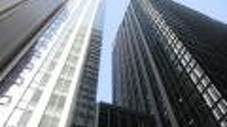 東京駅前の高層ビル