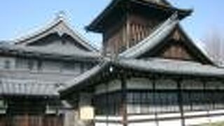 時計台の様な建物