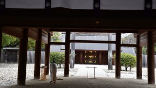 広大な境内の熱田神宮