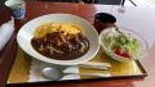 オムハヤシライスにミニクリームあんみつ！