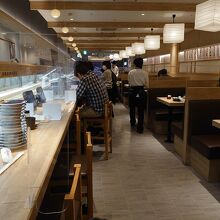 店内はこんな感じです。