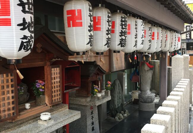 お地蔵様と祠