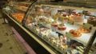 あちこちにあるケーキ屋さん