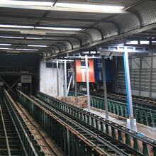 ケーブルカー内部