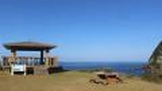 座間味島の北側にある展望台です。アクセスは不便