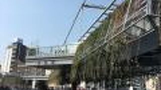 吊り橋のような橋