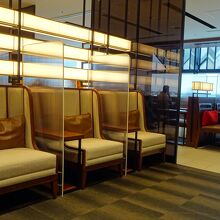 仕切り板が設置された