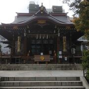 ８０６年創建と伝わる神社