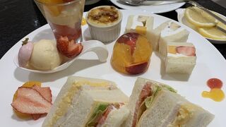 フルーツパーラーのランチ