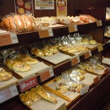 総菜パンの充実も素晴らしい！