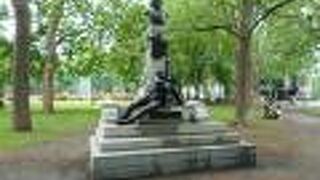 セントルイス公園とも書かれてました