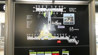 空港第２ビル本館６４番ゲート付近は大改装中！