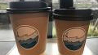 五条にある鴨川沿いの穴場カフェ