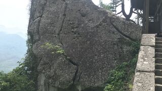 芭蕉の俳句で有名な山寺