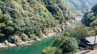 観光列車"四国まんなか千年ものがたり"で通過する絶景の地。