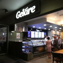 ちょっとピンボケの外観写真