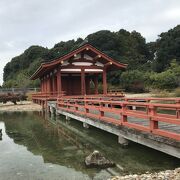 平城京の時代の庭園が　実際に見られます