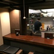 一宮駅前の鉄板焼き店