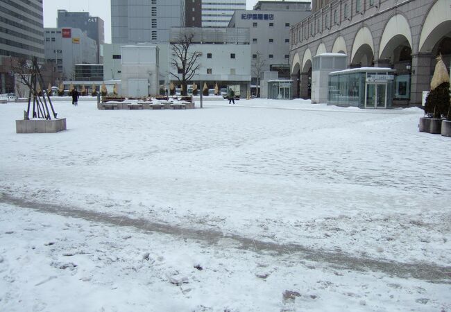 札幌駅南口イベント広場 クチコミ アクセス 営業時間 札幌 フォートラベル 札幌駅南口イベント広場 クチコミ アクセス 営業時間 札幌 フォートラベル